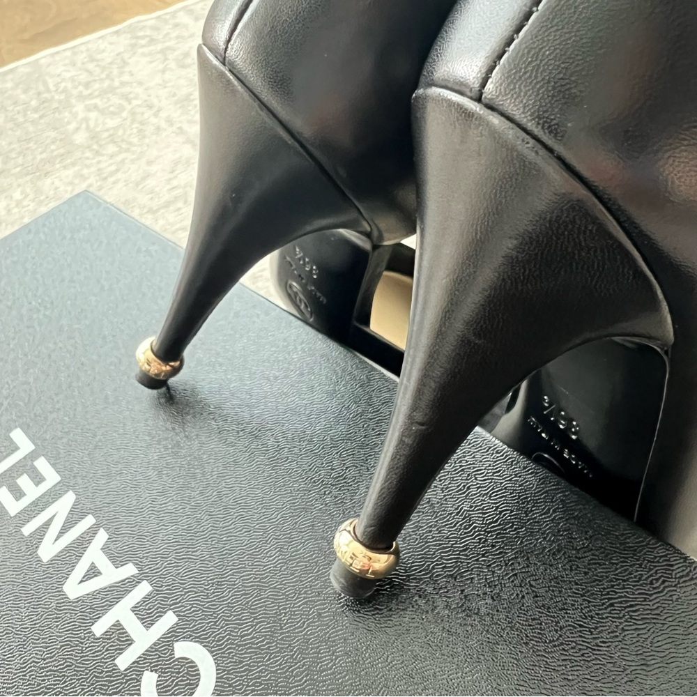 CHANEL Camellia Half-d'Orsay 4” Pumps - Picture 4 of 10